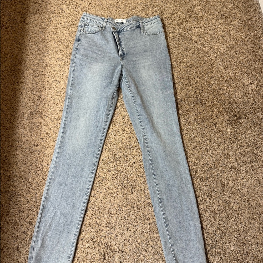 Risen brand Women's Light blue Jeans - 32 inch waist / 34 inch inseam
